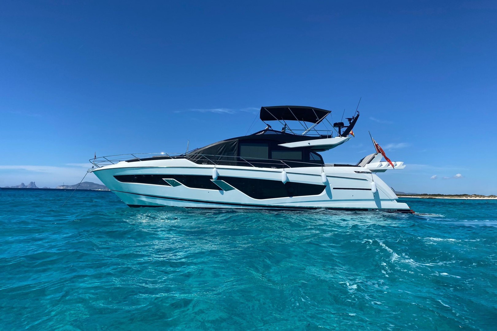 Sunseeker 65 Sport Yacht for sale