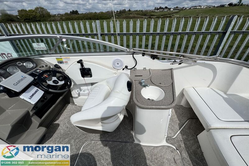  Rinker 230 Captiva Atlantic