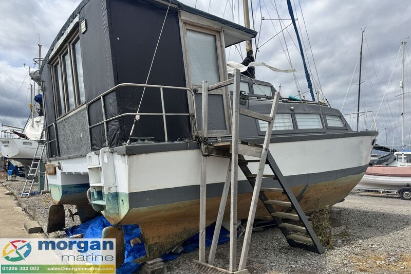  Amazon MK1  Catamaran with 2x diesel inboards