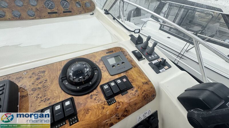  Sealine S34
