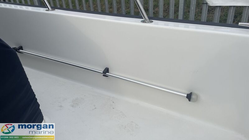  Boston Whaler  170 Montauk 