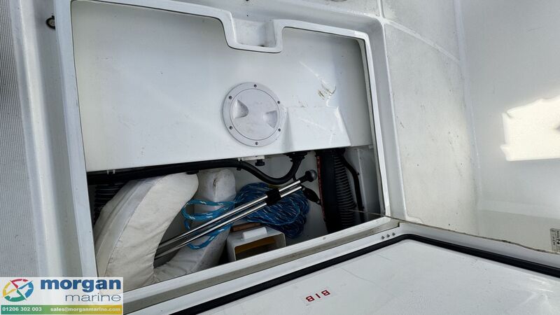  Jeanneau  Cap Camarat 5.5 Centre Console Series 2