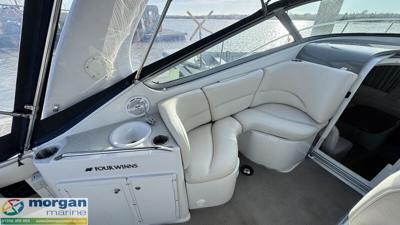  Four Winns  298 Vista