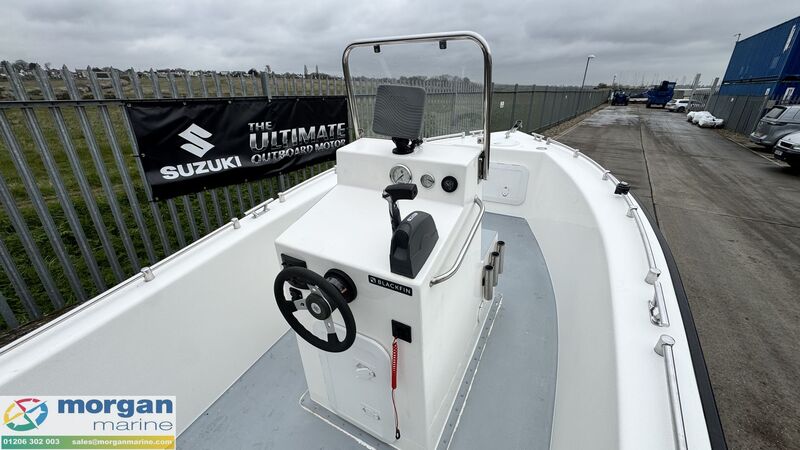 Atlantis  16 centre console