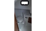 Jeanneau Merry Fisher 795 Sport - toilet compartment Jeanneau Merry Fisher 795 Sport - Series 2