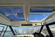 Merry-Fisher-895 -offshore-hatch Jeanneau  Merry Fisher 895 Offshore