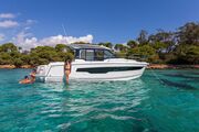 Jeanneau Merry Fisher 895 - easy access to the water from the wide boarding door Jeanneau Merry Fisher 895 Series 2
