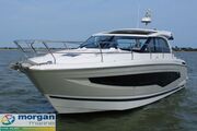 Jeanneau Leader 40 - side on view Jeanneau Leader 40 