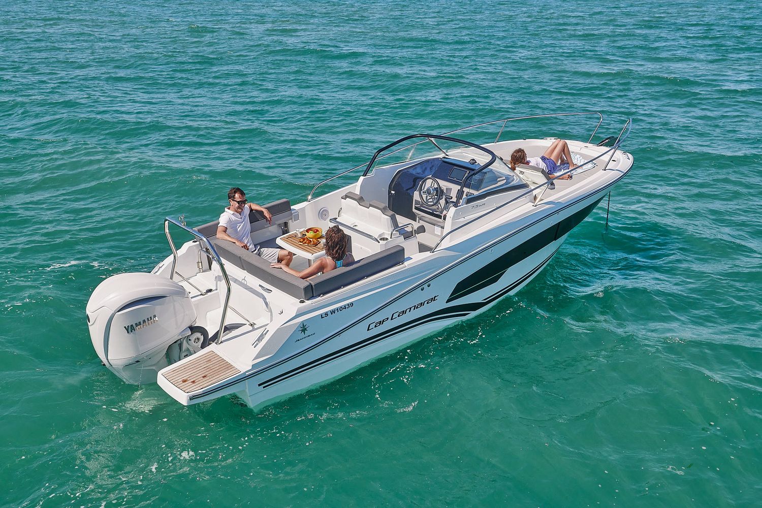 Jeanneau Cap Camarat 7.5 WA for sale