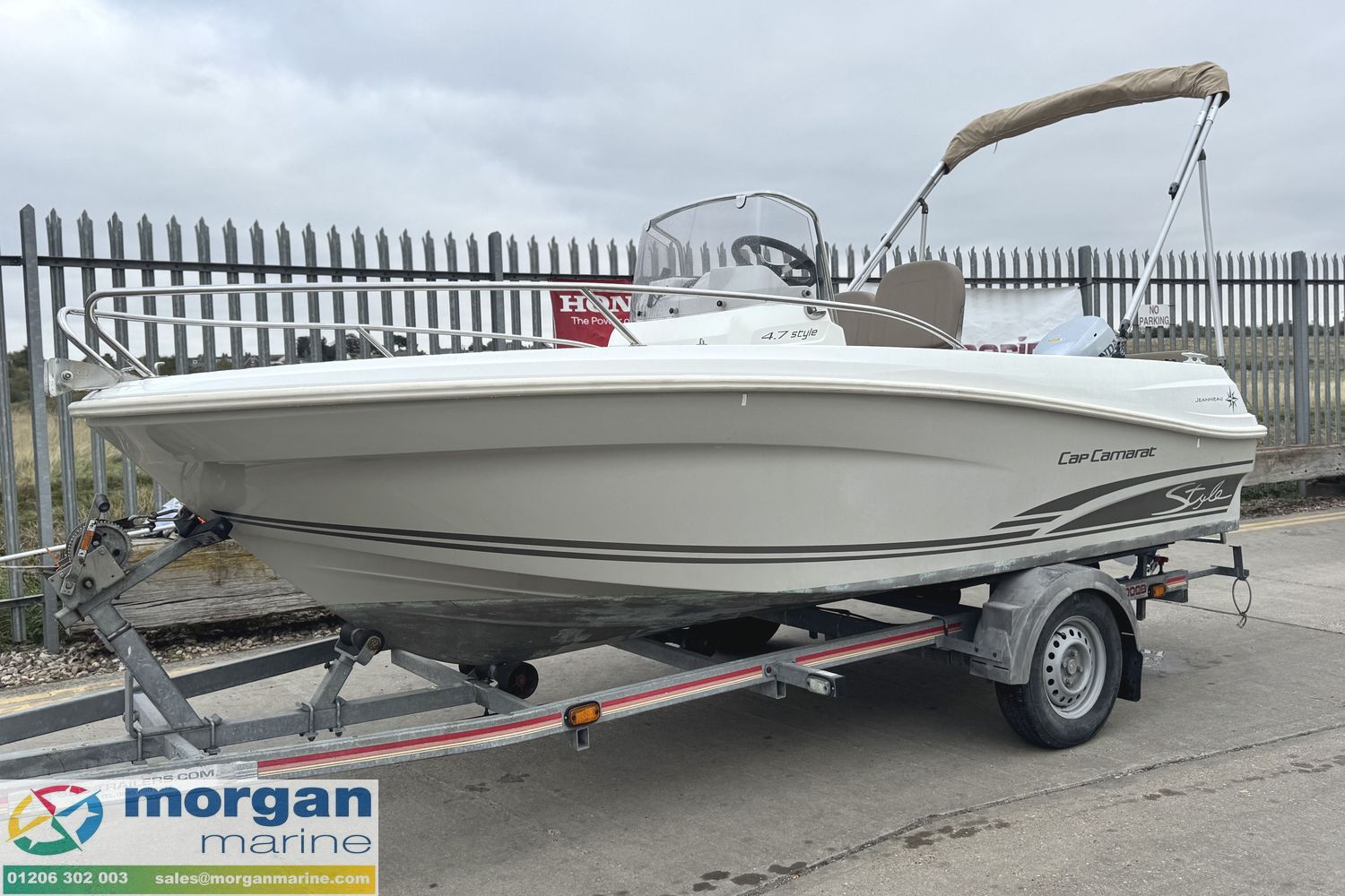 Jeanneau Cap Camarat 4.7 CC for sale