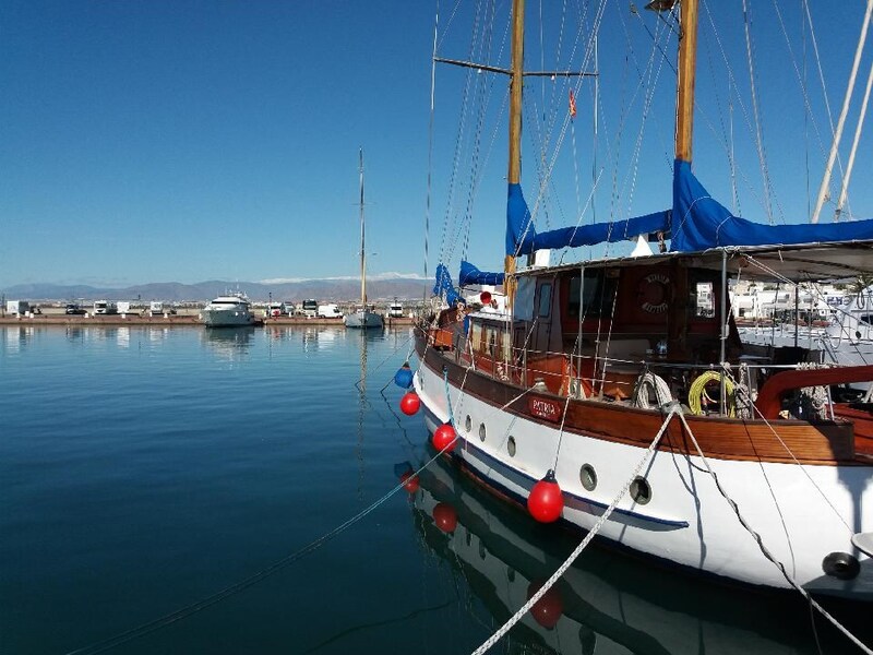 Sera Nevada Hintergrund Werft-Lührs Lührsen Kutteryacht 21,50 m