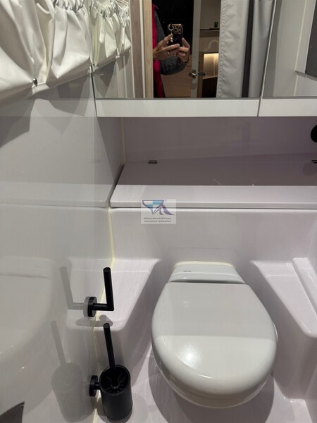 Axopar 45  30 Axopar Axopar 45 Cross Cabin