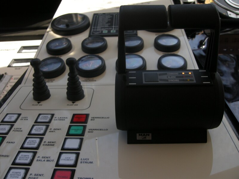 quadro comandi2 Posillipo-Rizzardi TOBAGO 47 Special