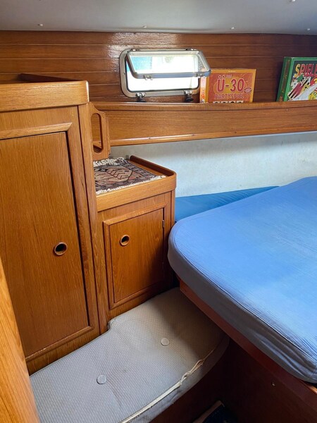 9 Jeanneau SUN MAGIC 44