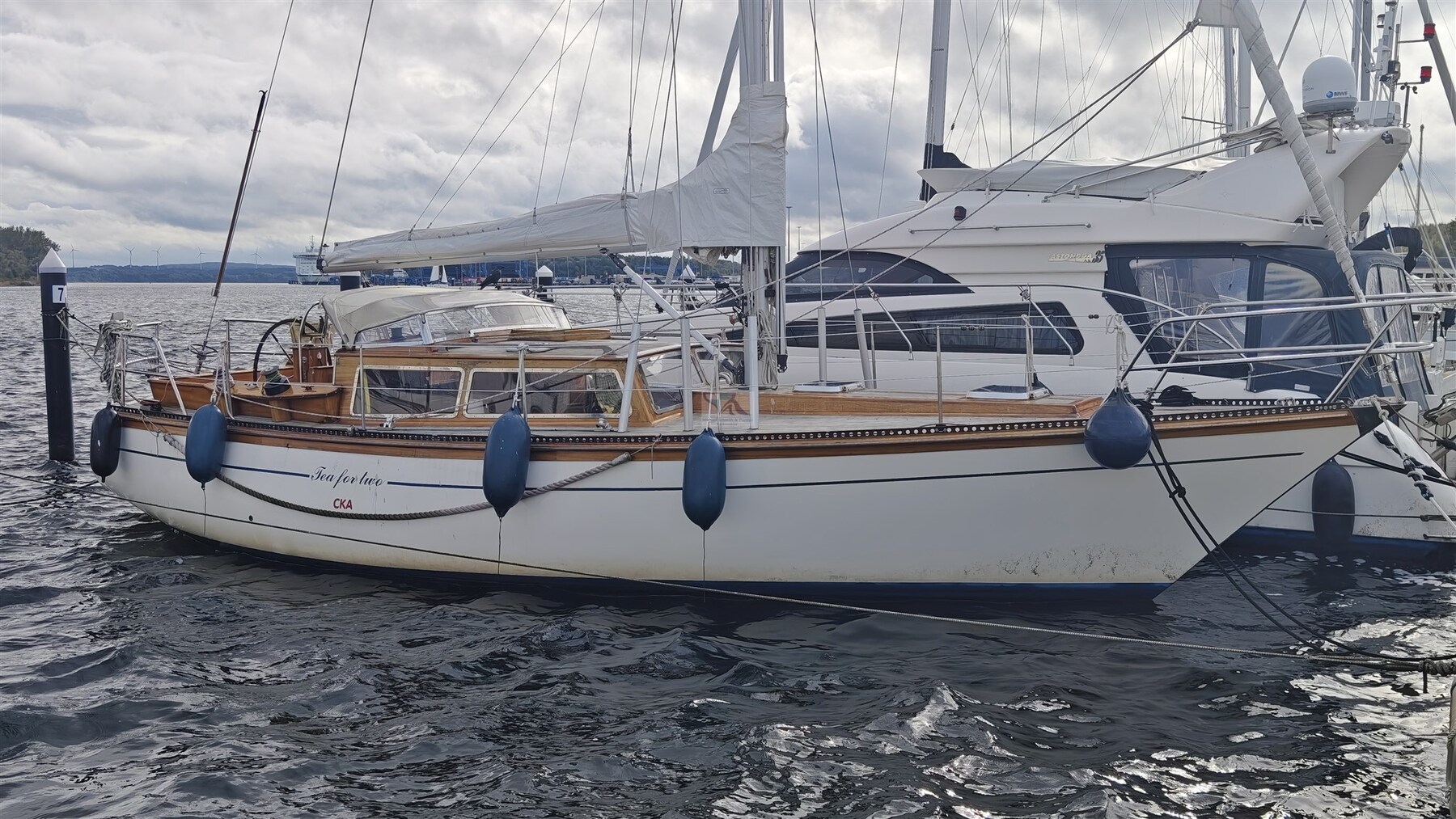 Baltika 10,40 m Decksalon Segelyacht for sale