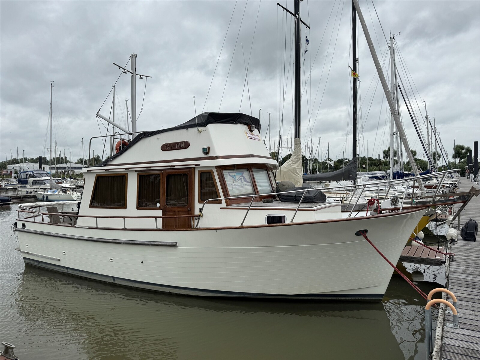 Chien Hwa Boat Single Cabin Trawler for sale