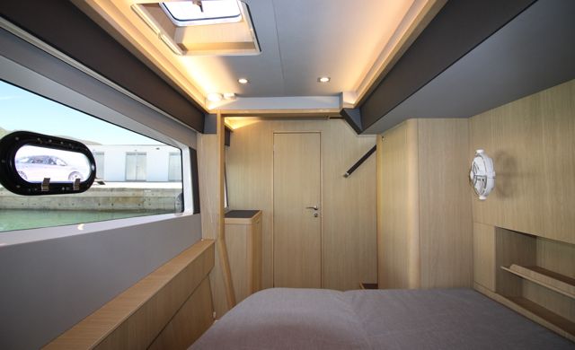  AQUILA AQUILA 42 Owner´s version