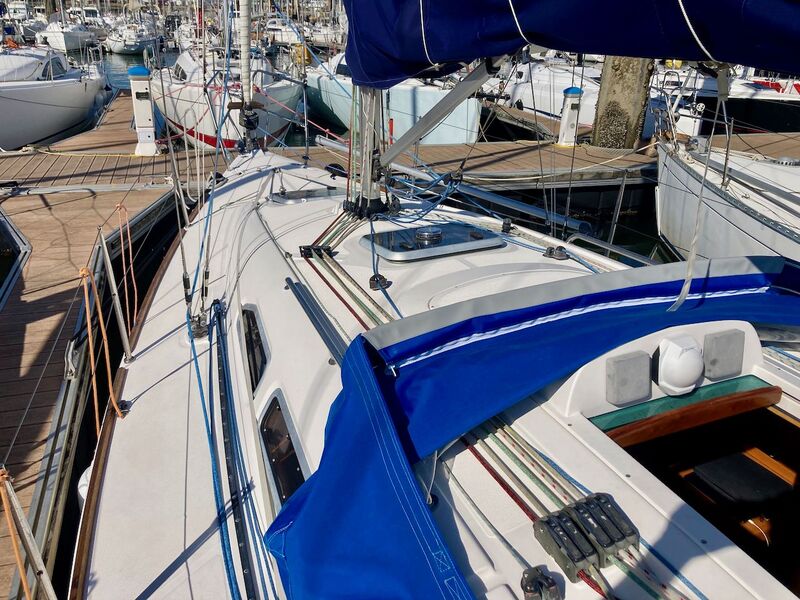  Elan Yachts 31 version sport