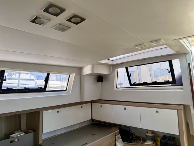  Beneteau SENSE 55