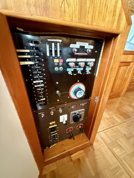  KONG AND HALVERSEN HK ISLAND GYPSY 44