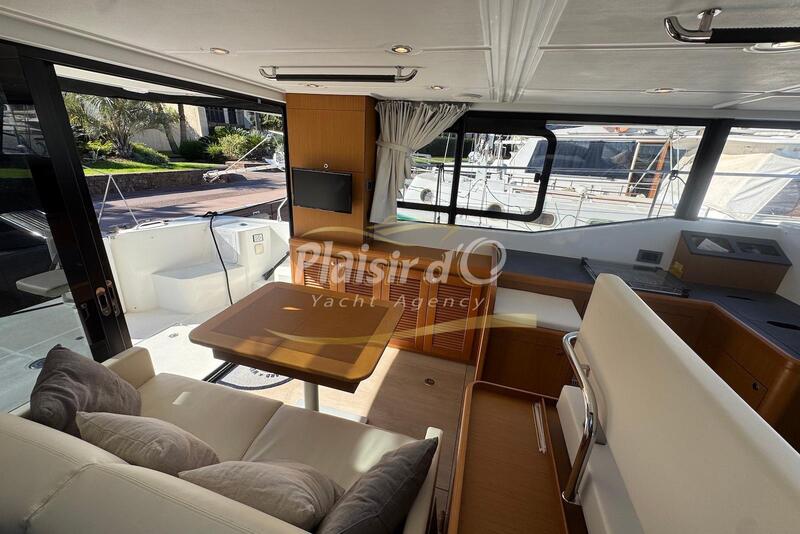 Beneteau Swift Trawler 35 Beneteau Swift Trawler 35