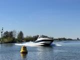 Cruisers 440 EXPRESS Cruisers 440 EXPRESS