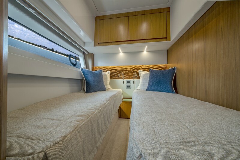 Tiara EX60 guest cabin Tiara Yachts EX 60