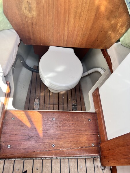 Boston Whaler 22 REVENGE Boston Whaler 22 REVENGE