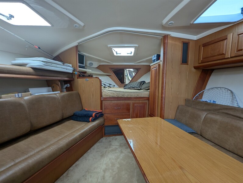 Luhrs 36 Open interiors Luhrs LUHRS 36 OPEN