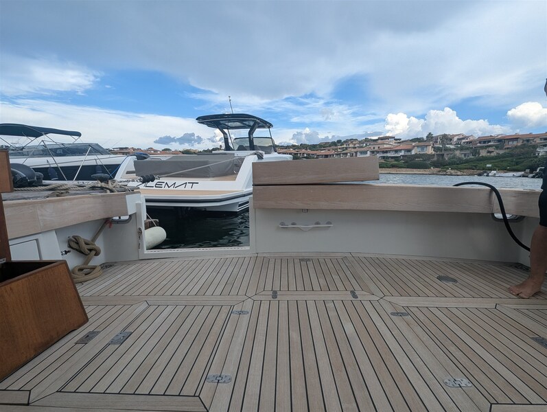 Davis 47 cockpit Davis Yacht DAVIS 47 SPORTFISHERMAN