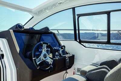 A45 Helmstation Azimut Atlantis 45