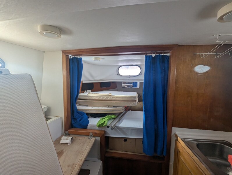 Canamer 33 cabin Canamer Canamer 33 WA 33