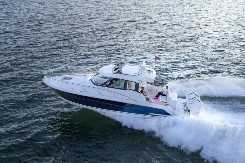 Running Tiara Yachts 39LE