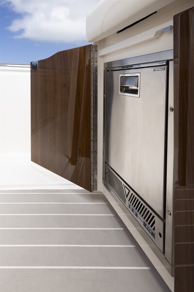 Cockpit fridge Tiara Yachts 46LS