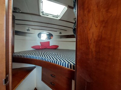 Tuccoli 280 Moby Dick cabina di prua 