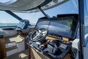 Tiara EX60 helm Tiara Yachts EX 60