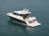 Tiara EX54 aft view Tiara Yachts EX 54