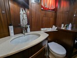 Sciallino 52 Gemy owner's bathroom Sciallino GEMY