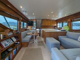 Hatteras 50 salon Hatteras 50 CONVERTIBLE