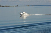 Bertram 25 MKII Hard Top running Bertram Yacht 25' HT