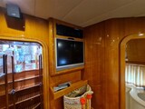 Uniesse 55 MY, owner's Tv Uniesse Marine 55 MY