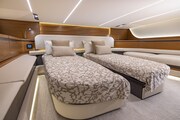 Tiara 56LS guest berth convertible in twin Tiara Yachts 56LS
