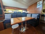 Tiara 4100 Open dinette Tiara Yachts 4100 Open