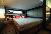 A45 Guest Cabin Queen Size Bed Azimut Atlantis 45