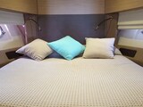 {I} Vip cabin Beneteau MONTE CARLO 5