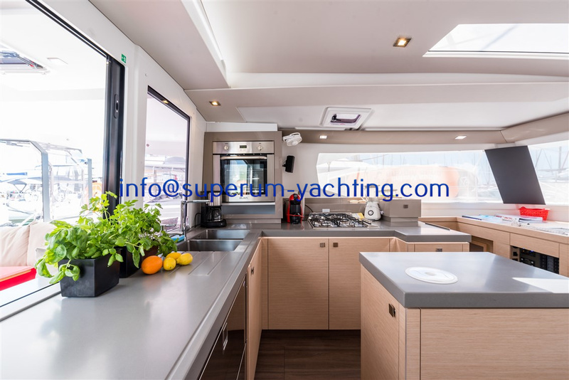 SUNNY WAVE-44 Fountaine Pajot Saona 47