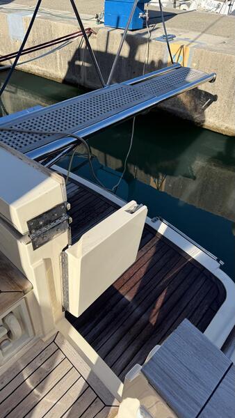 IMG-20251027-WA0078 Portofino Marine 37 HT