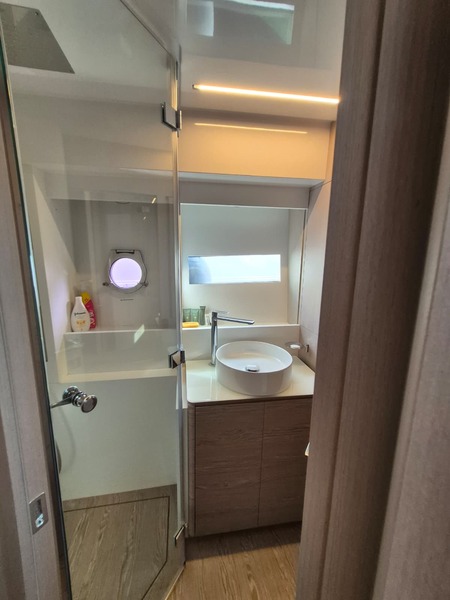 WhatsApp Image 2025-12-01 at 10.52.21 Ferretti 500