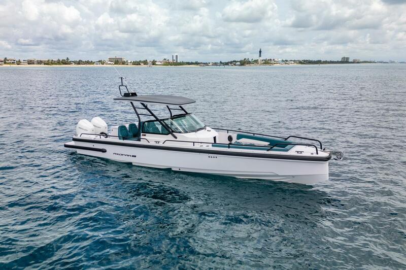  Axopar 28 T-Top