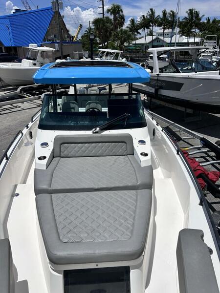  Axopar 37 Sun Top